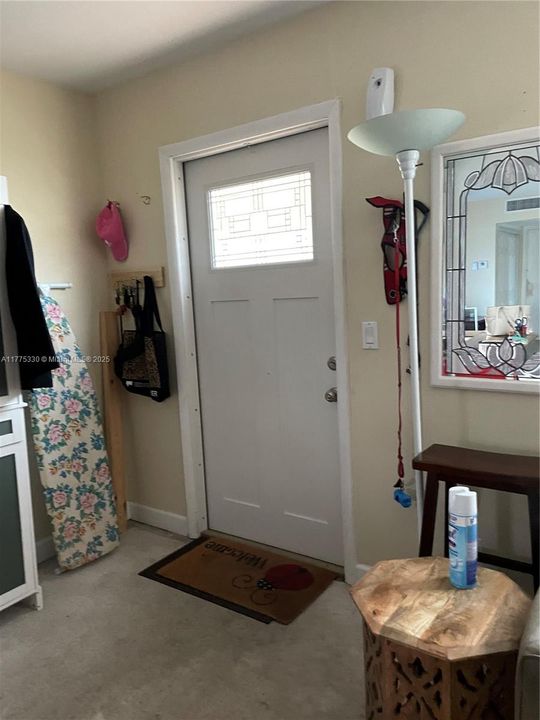 Vendido Recientemente: $60,000 (1 camas, 1 baños, 720 Pies cuadrados)