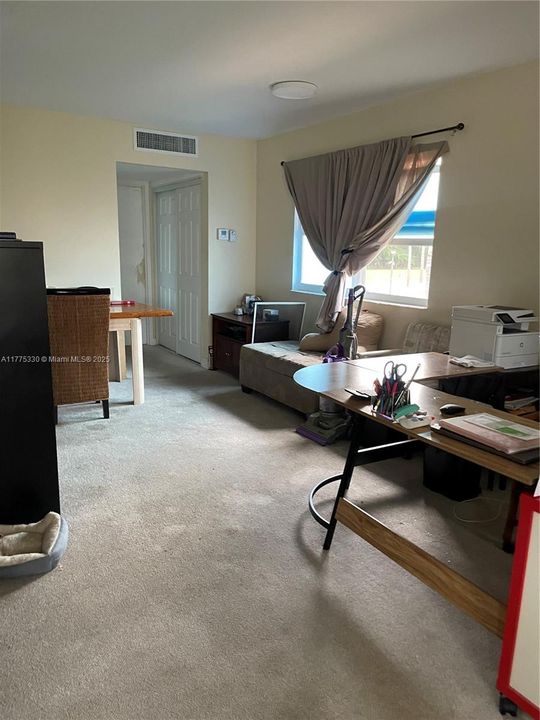 Vendido Recientemente: $60,000 (1 camas, 1 baños, 720 Pies cuadrados)