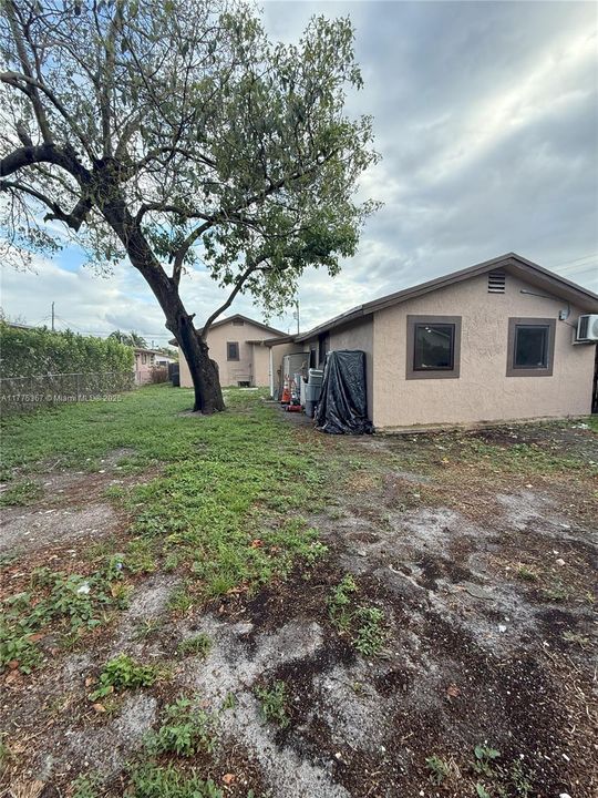 Под контрактом: $515,000 (0 спален, 0 ванн, 1248 Квадратных фут)