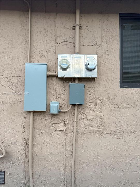 Под контрактом: $515,000 (0 спален, 0 ванн, 1248 Квадратных фут)