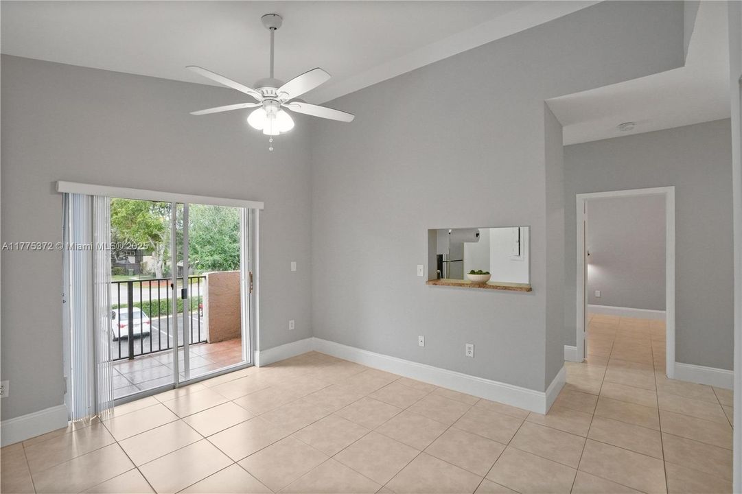 Recently Rented: $2,200 (2 beds, 2 baths, 854 Square Feet)