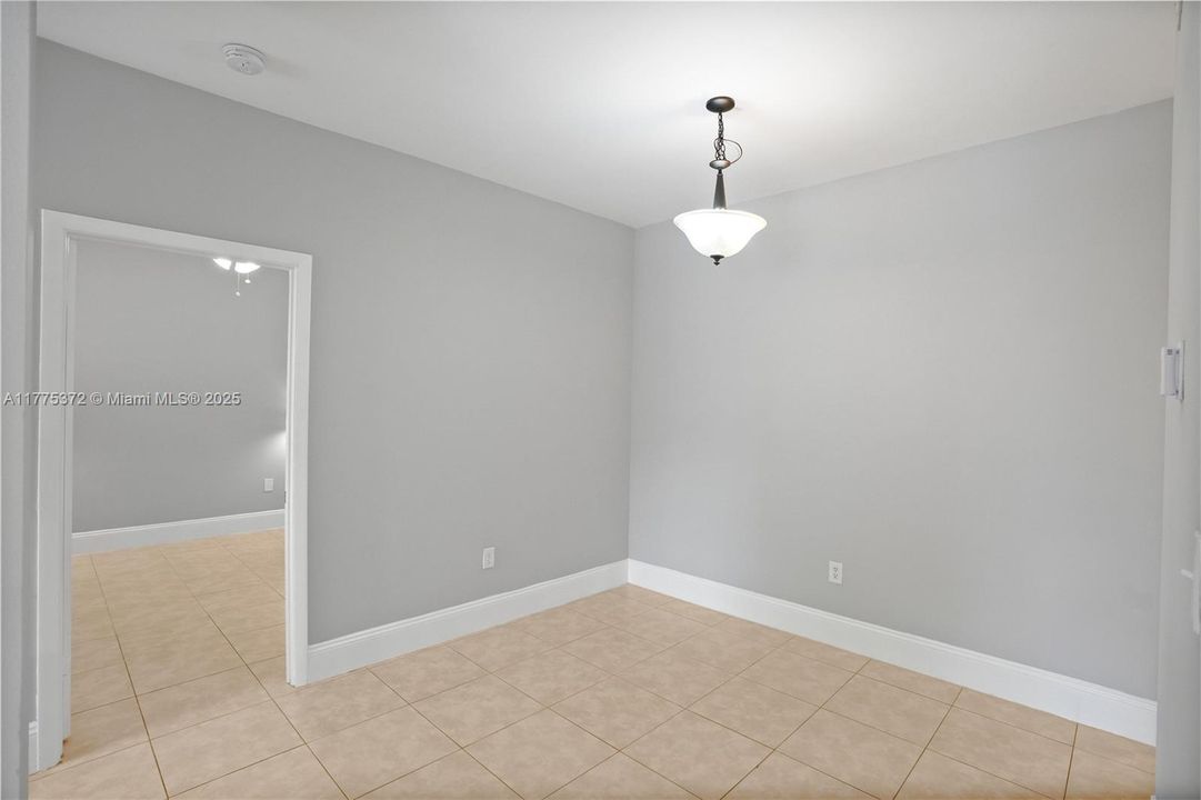 Recently Rented: $2,200 (2 beds, 2 baths, 854 Square Feet)