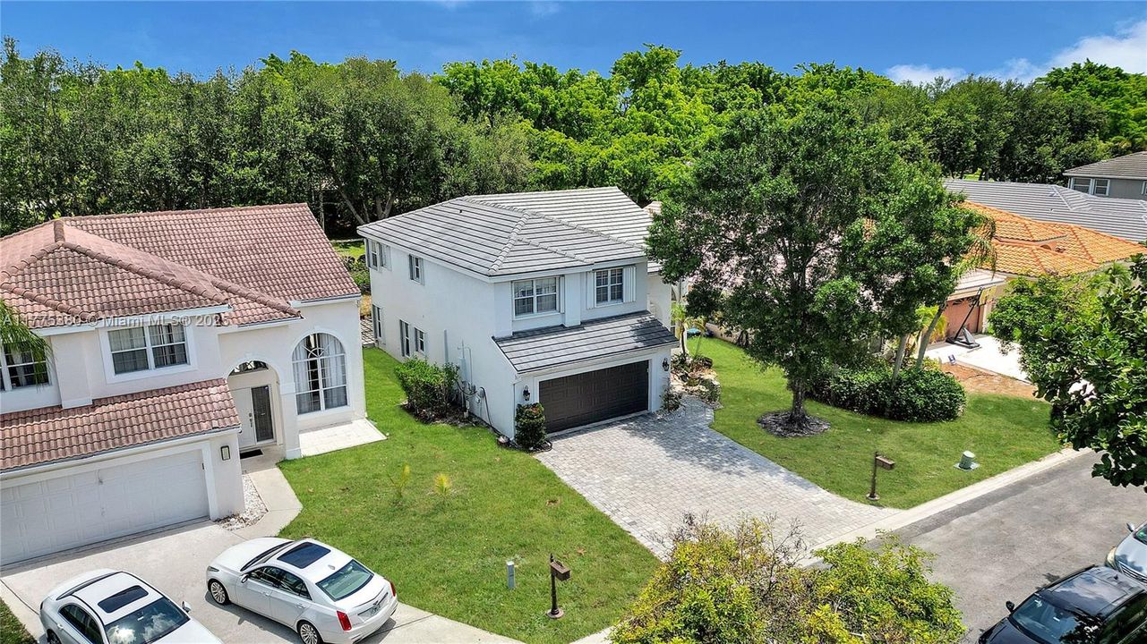 Vendido Recientemente: $750,000 (3 camas, 2 baños, 2223 Pies cuadrados)