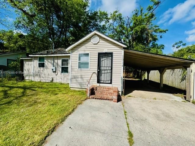 Недавно продано: $140,000 (2 спален, 1 ванн, 836 Квадратных фут)