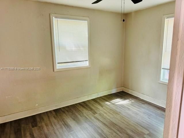 Недавно продано: $140,000 (2 спален, 1 ванн, 836 Квадратных фут)