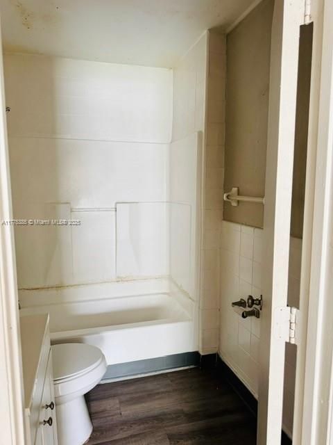 Недавно продано: $140,000 (2 спален, 1 ванн, 836 Квадратных фут)