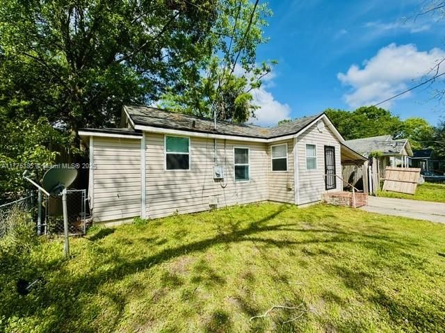 Недавно продано: $140,000 (2 спален, 1 ванн, 836 Квадратных фут)