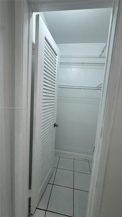 最近租的: $1,900 (1 贝兹, 1 浴室, 635 平方英尺)