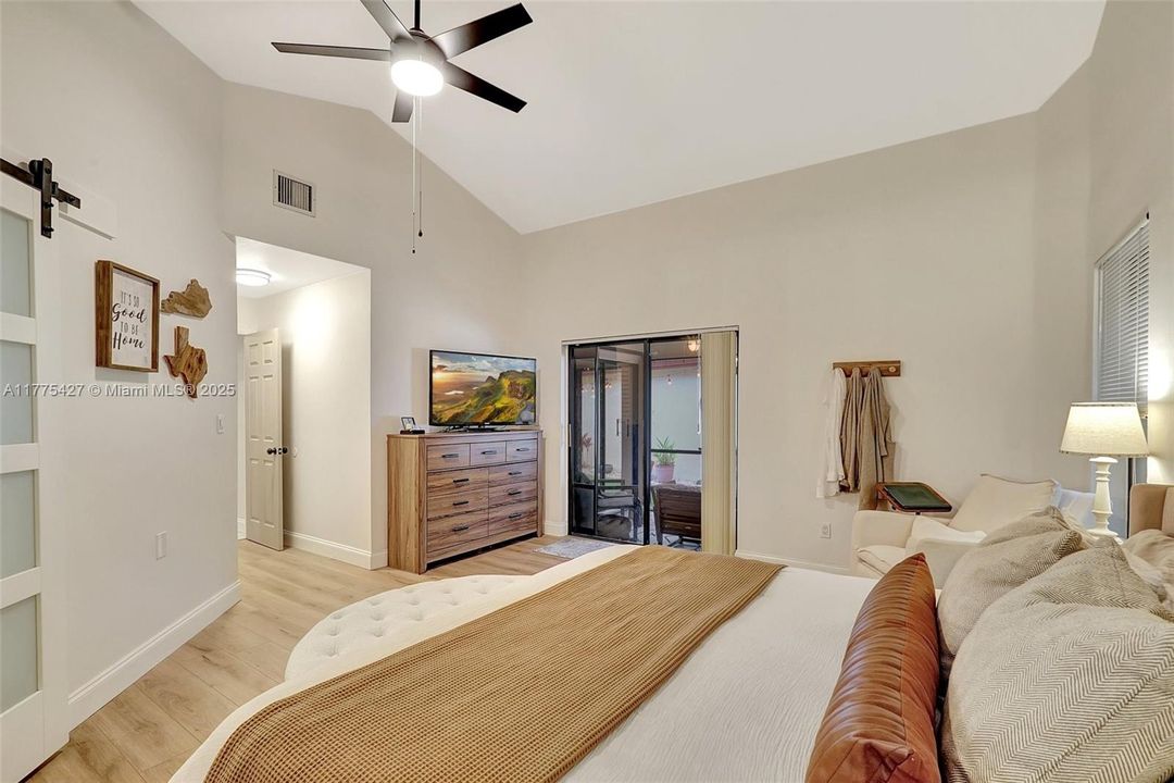 Recently Sold: $564,900 (3 beds, 2 baths, 1416 Square Feet)