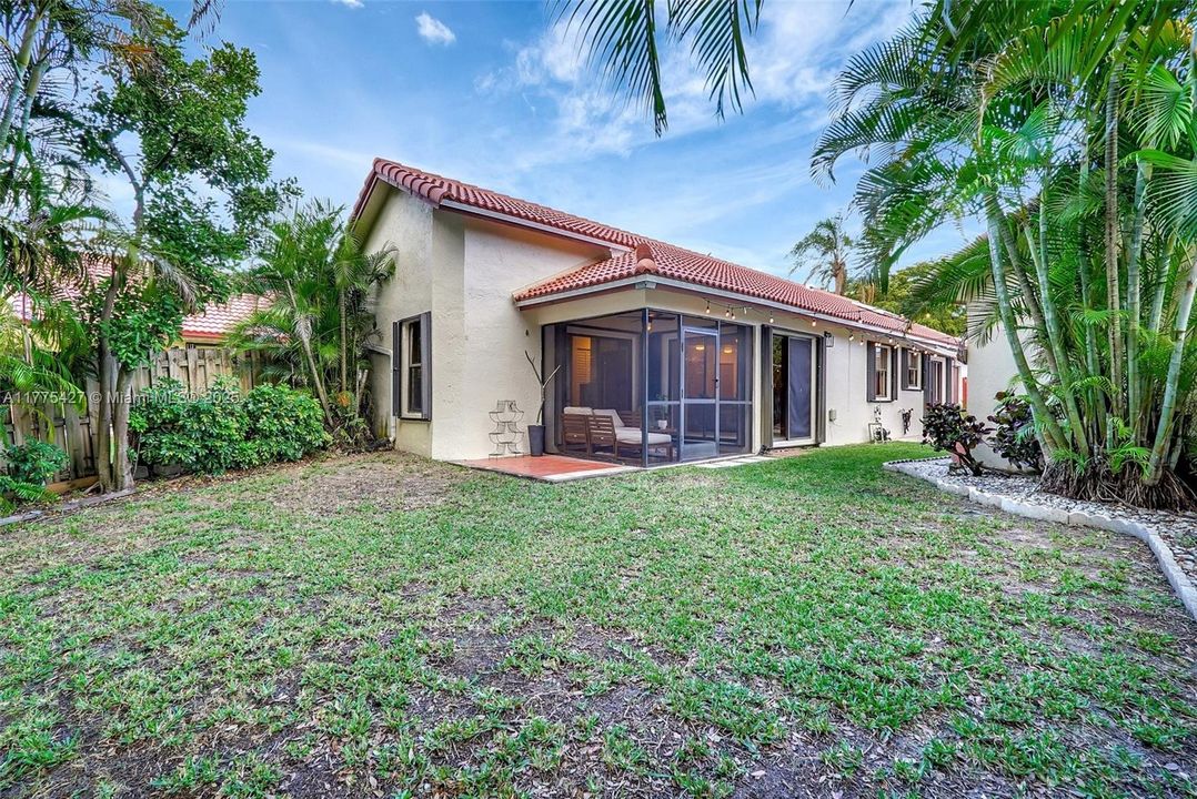 Recently Sold: $564,900 (3 beds, 2 baths, 1416 Square Feet)