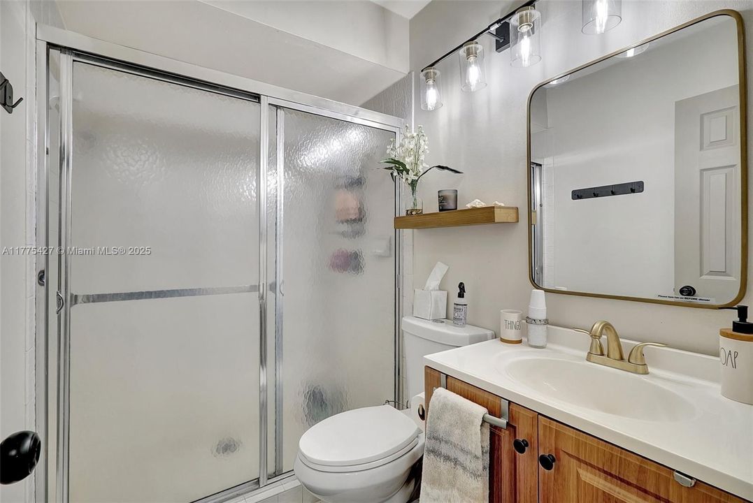 Recently Sold: $564,900 (3 beds, 2 baths, 1416 Square Feet)