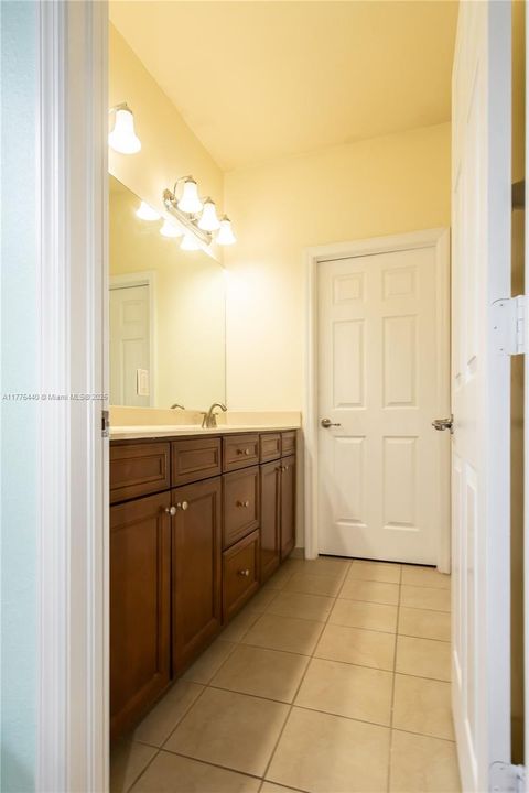 For Sale: $869,899 (3 beds, 2 baths, 2462 Square Feet)