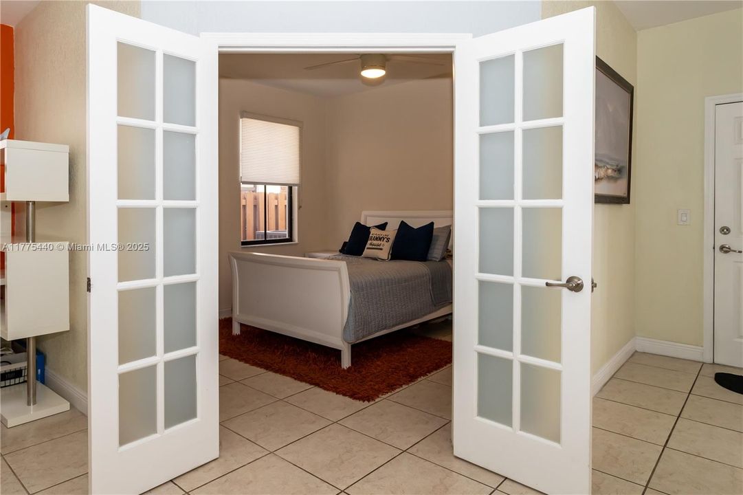 For Sale: $869,899 (3 beds, 2 baths, 2462 Square Feet)