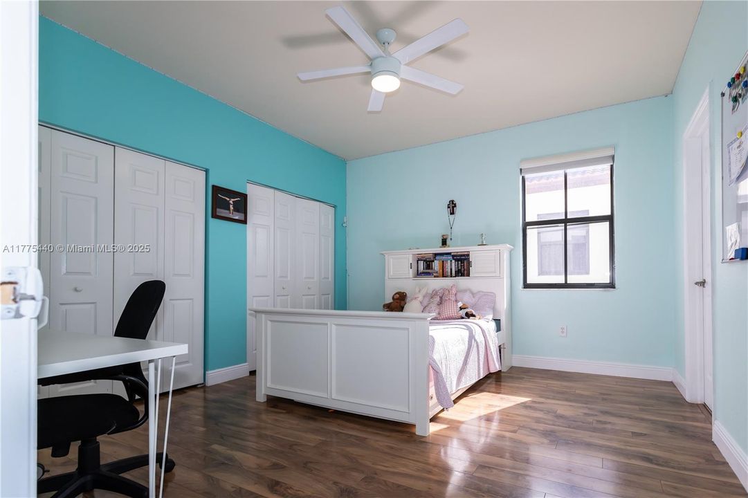 For Sale: $869,899 (3 beds, 2 baths, 2462 Square Feet)