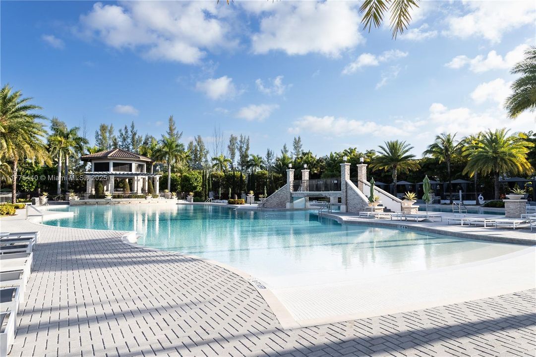 For Sale: $869,899 (3 beds, 2 baths, 2462 Square Feet)