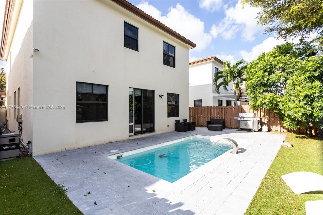 For Sale: $869,899 (3 beds, 2 baths, 2462 Square Feet)