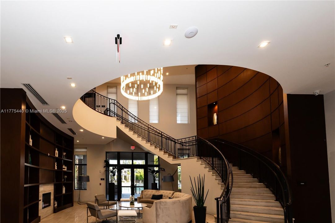 For Sale: $869,899 (3 beds, 2 baths, 2462 Square Feet)