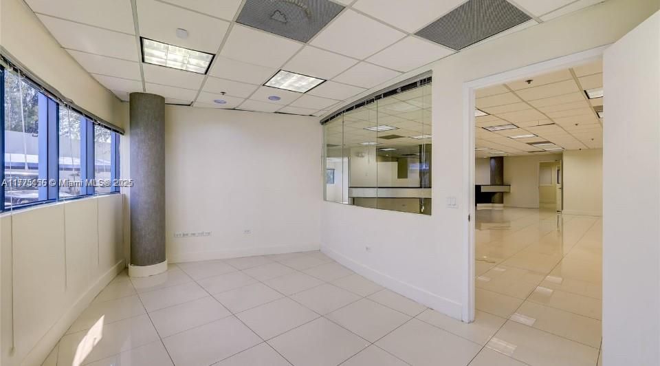 В аренду: $14,197 (0 спален, 0 ванн, 0 Квадратных фут)