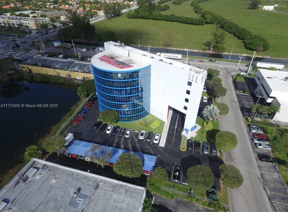 В аренду: $14,197 (0 спален, 0 ванн, 0 Квадратных фут)