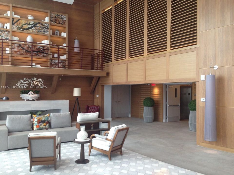 待售: $604,000 (1 贝兹, 1 浴室, 530 平方英尺)