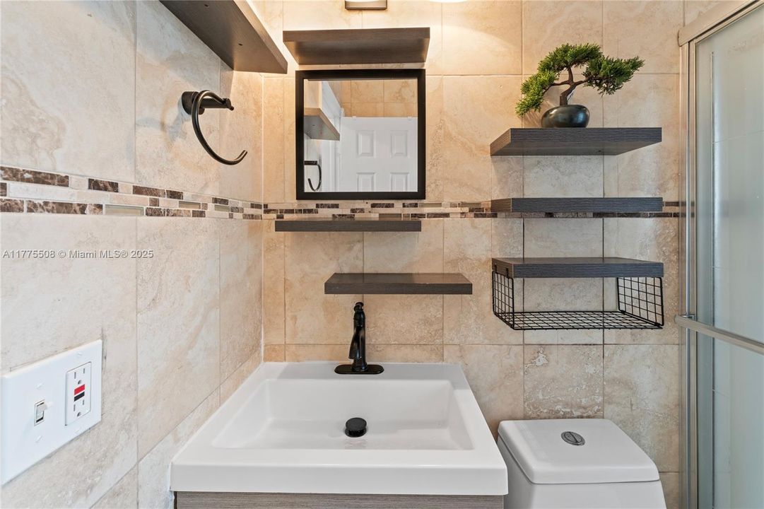 Recently Sold: $495,000 (4 beds, 2 baths, 875 Square Feet)