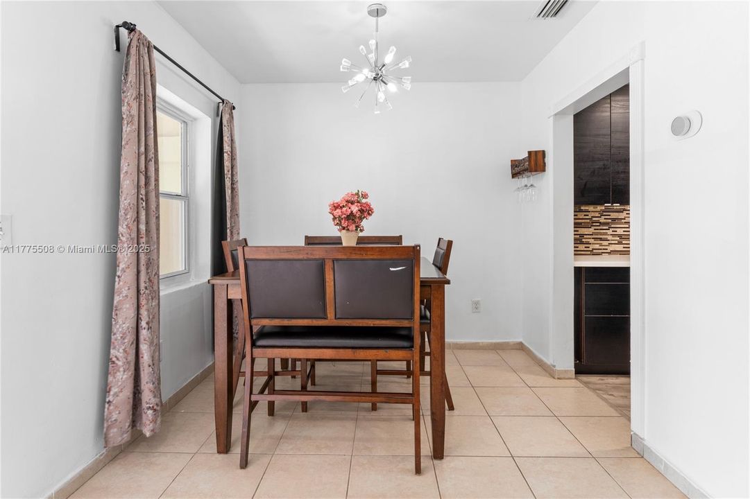 Recently Sold: $495,000 (4 beds, 2 baths, 875 Square Feet)