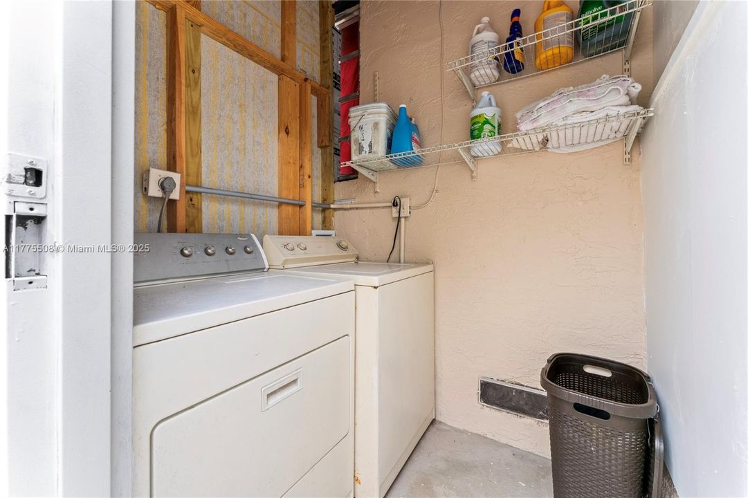 Recently Sold: $495,000 (4 beds, 2 baths, 875 Square Feet)