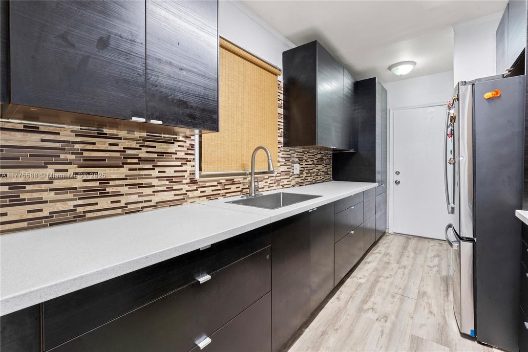 Recently Sold: $495,000 (4 beds, 2 baths, 875 Square Feet)