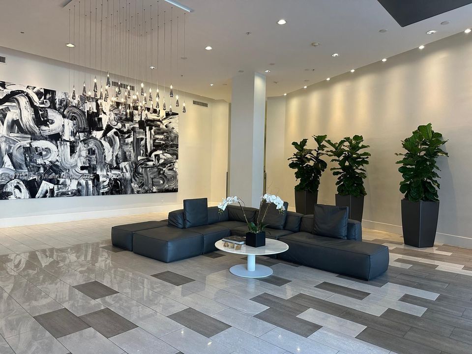 For Sale: $1,140,000 (2 beds, 2 baths, 1450 Square Feet)