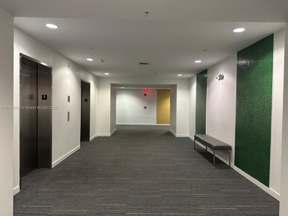 For Sale: $1,140,000 (2 beds, 2 baths, 1450 Square Feet)