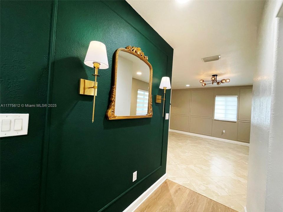 Recently Rented: $5,500 (4 beds, 3 baths, 2013 Square Feet)