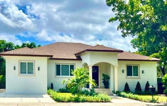 Recently Rented: $5,500 (4 beds, 3 baths, 2013 Square Feet)