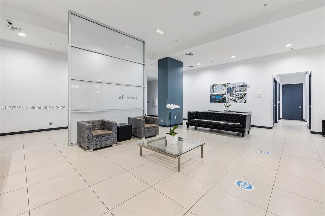 For Sale: $595,000 (2 beds, 2 baths, 1458 Square Feet)