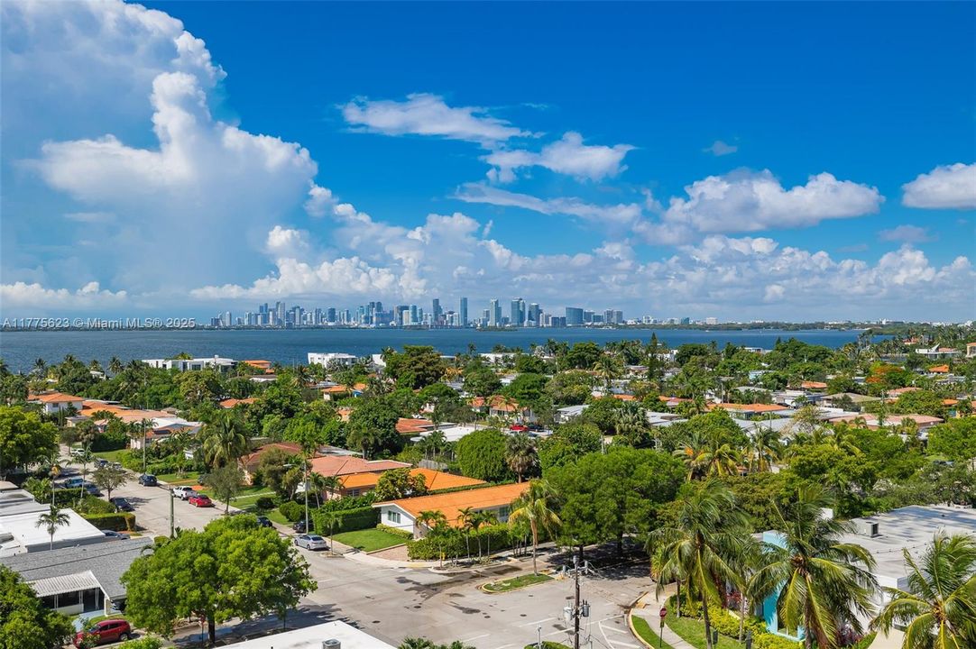 For Sale: $595,000 (2 beds, 2 baths, 1458 Square Feet)