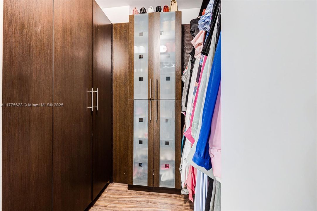 For Sale: $595,000 (2 beds, 2 baths, 1458 Square Feet)