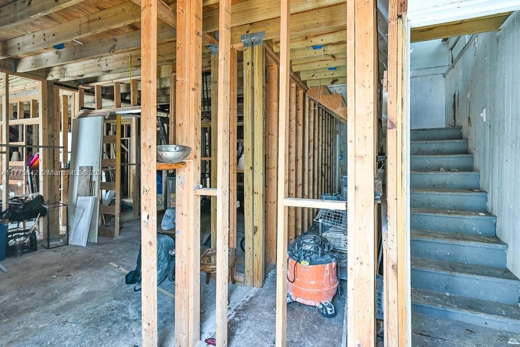 На продажу: $799,000 (5 спален, 2 ванн, 3062 Квадратных фут)