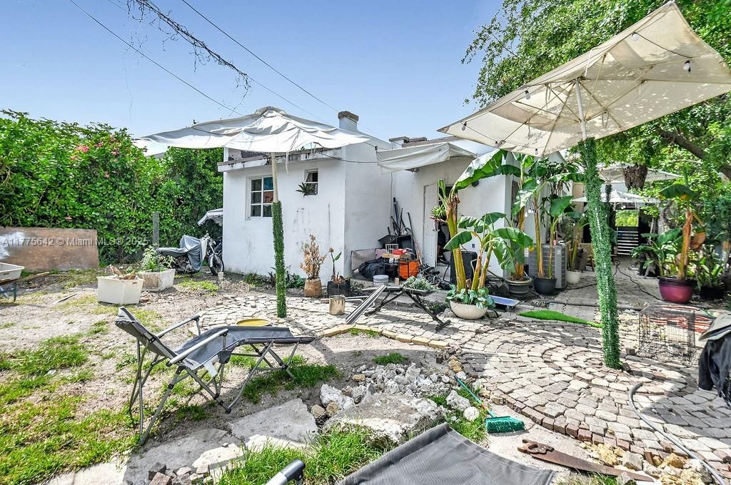 На продажу: $799,000 (5 спален, 2 ванн, 3062 Квадратных фут)