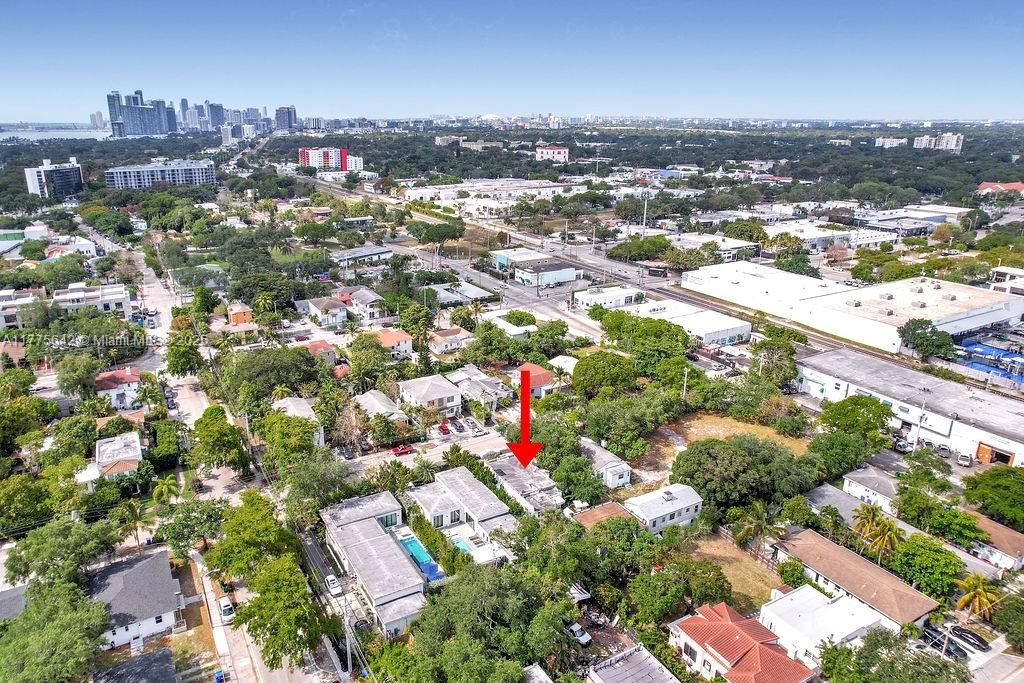 На продажу: $799,000 (5 спален, 2 ванн, 3062 Квадратных фут)