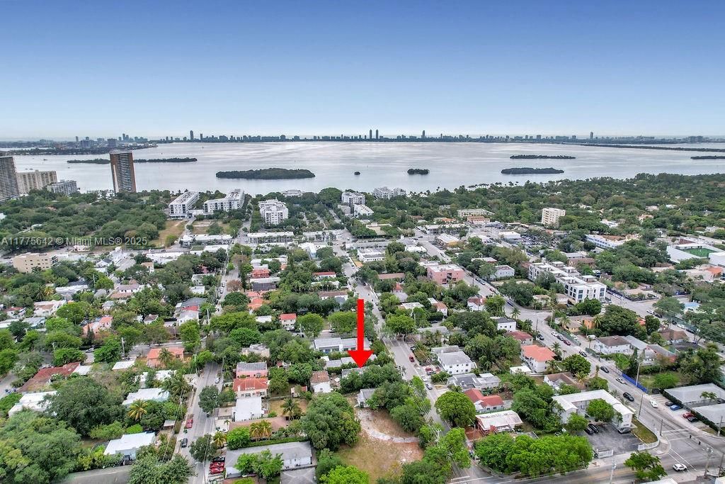 На продажу: $799,000 (5 спален, 2 ванн, 3062 Квадратных фут)