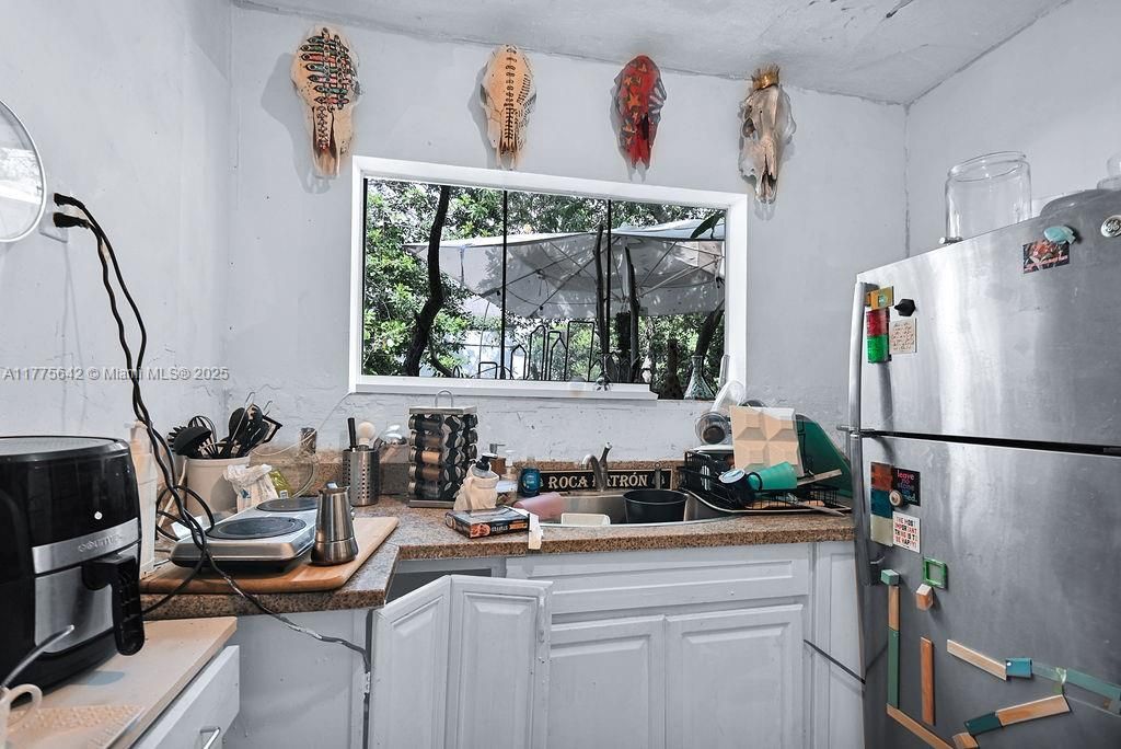 На продажу: $799,000 (5 спален, 2 ванн, 3062 Квадратных фут)