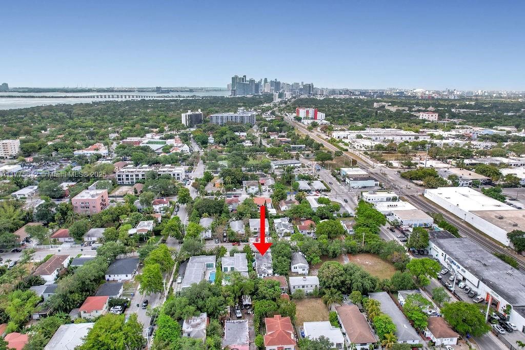 На продажу: $799,000 (5 спален, 2 ванн, 3062 Квадратных фут)