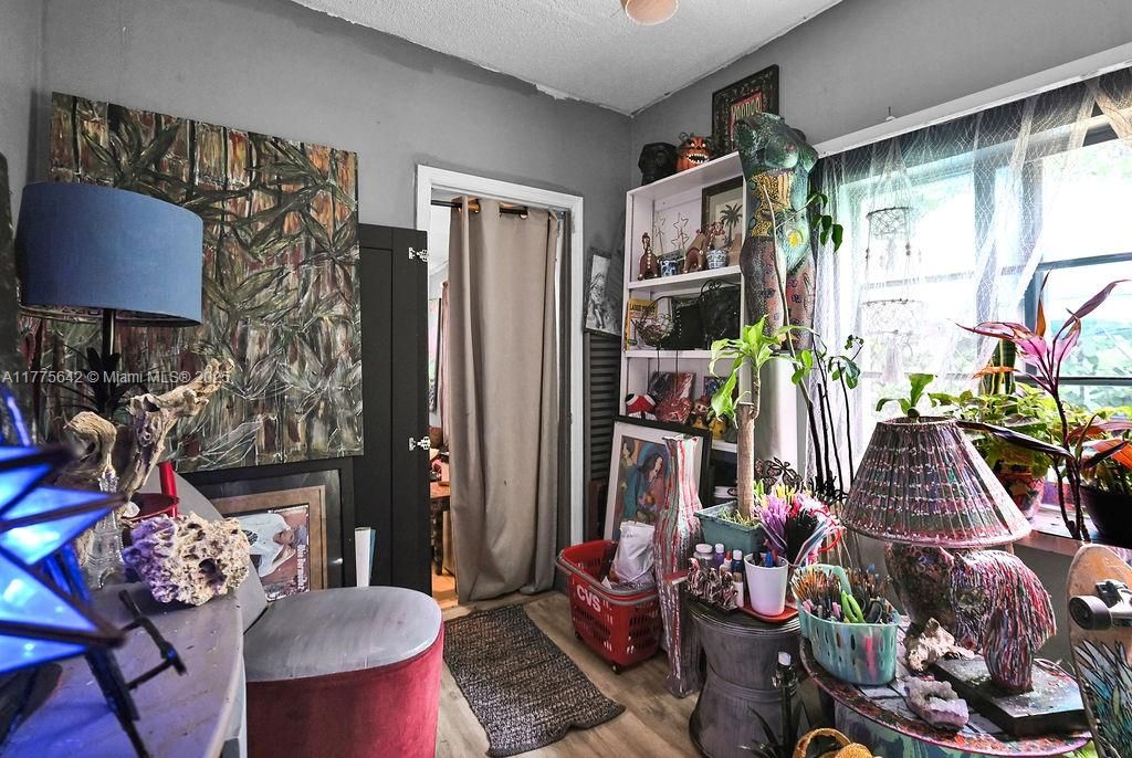 На продажу: $799,000 (5 спален, 2 ванн, 3062 Квадратных фут)