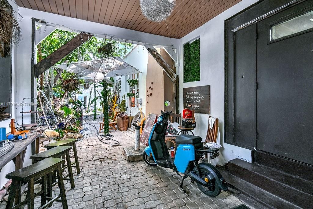 На продажу: $799,000 (5 спален, 2 ванн, 3062 Квадратных фут)