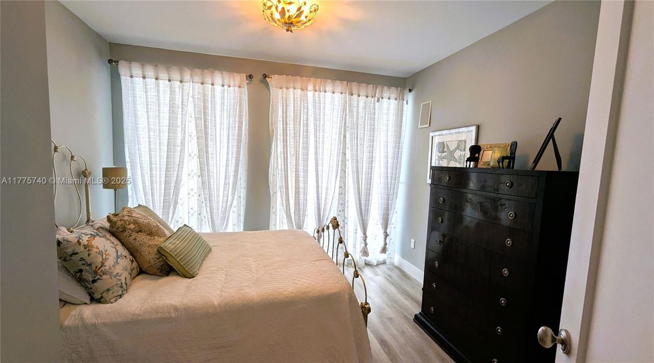 Недавно продано: $1,999,000 (3 спален, 3 ванн, 1969 Квадратных фут)