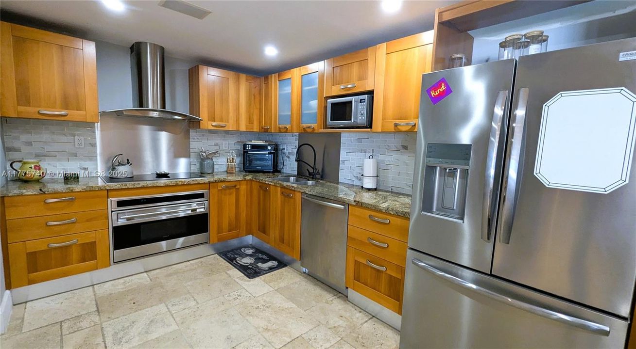 Недавно продано: $1,999,000 (3 спален, 3 ванн, 1969 Квадратных фут)