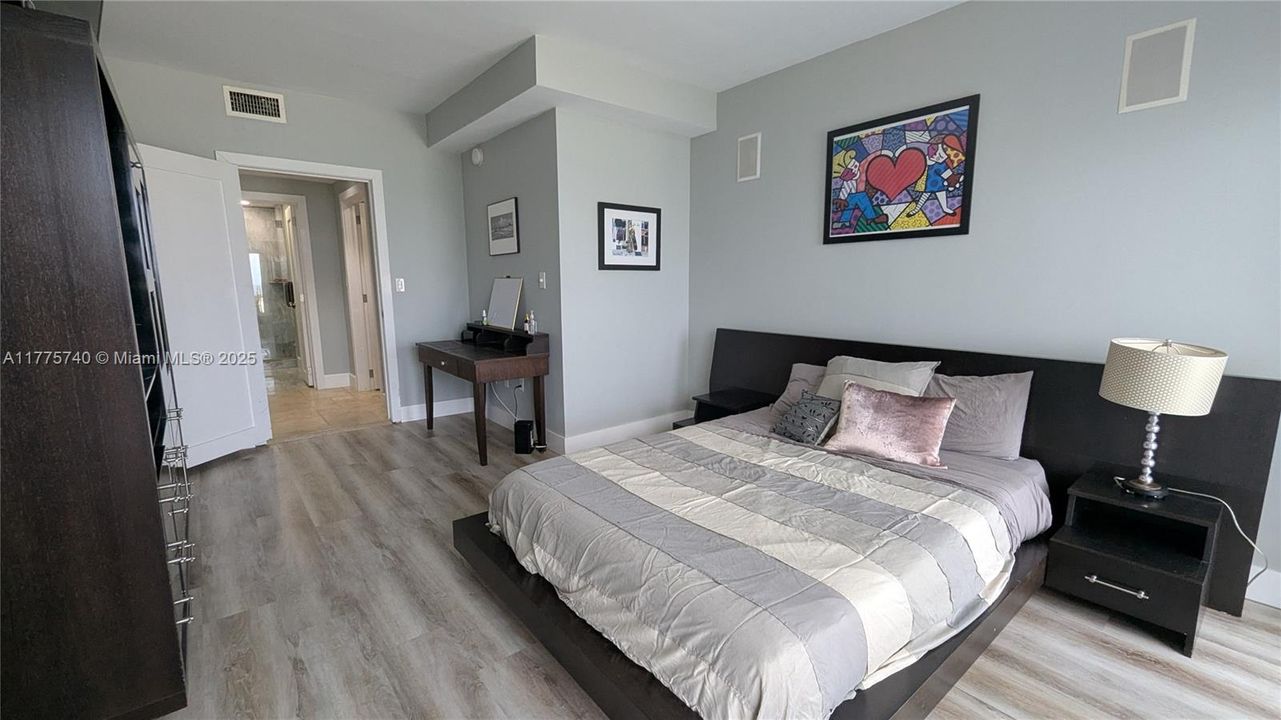 Недавно продано: $1,999,000 (3 спален, 3 ванн, 1969 Квадратных фут)