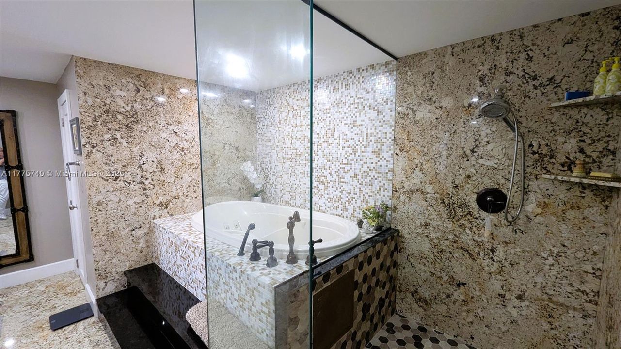 Недавно продано: $1,999,000 (3 спален, 3 ванн, 1969 Квадратных фут)