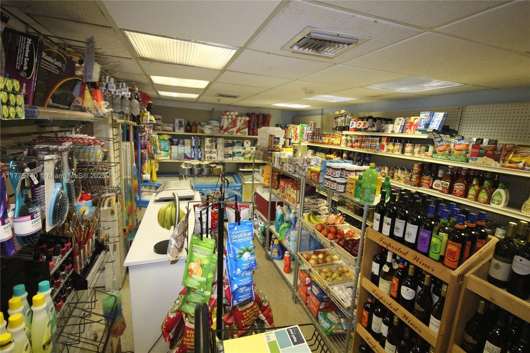 Недавно продано: $1,999,000 (3 спален, 3 ванн, 1969 Квадратных фут)