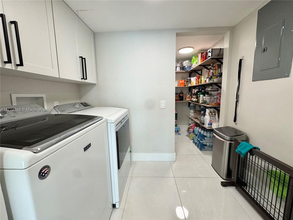 Недавно арендовано: $3,500 (3 спален, 3 ванн, 1686 Квадратных фут)