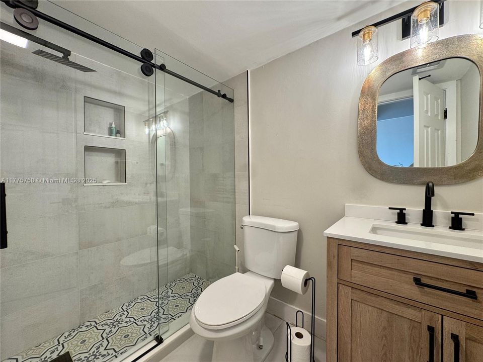 Недавно арендовано: $3,500 (3 спален, 3 ванн, 1686 Квадратных фут)